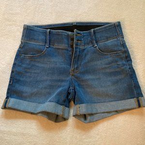 Apt 9 Woman's blue jean shorts from Kohl's size 4